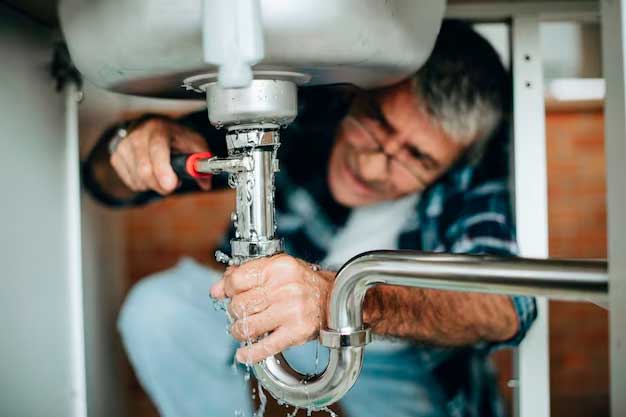 reparacion de fugas de agua en elche